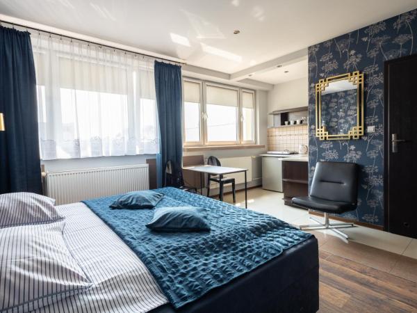 Apartamenty Komfort : photo 6 de la chambre chambre double avec salle de bains privative