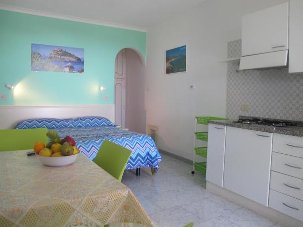 Aparthotel Villa Marinù : photo 3 de la chambre studio - vue sur mer