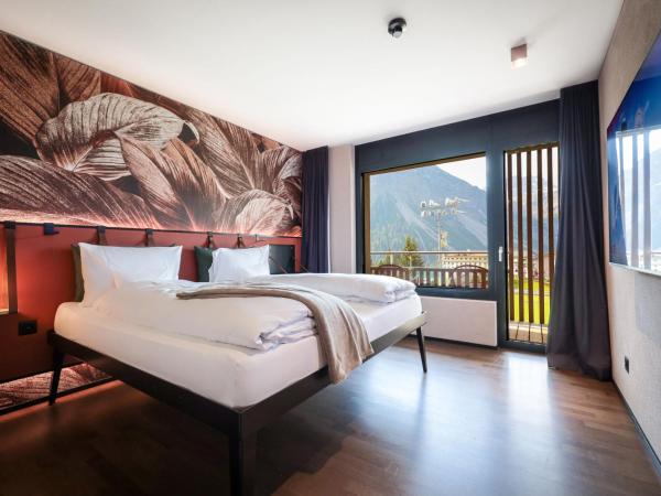 Aves Arosa : photo 2 de la chambre lifestyle mountain view room with balcony