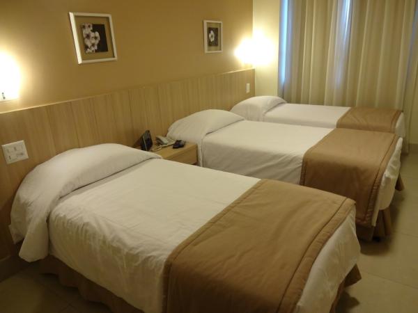 Elegance Praia Hotel : photo 4 de la chambre chambre triple