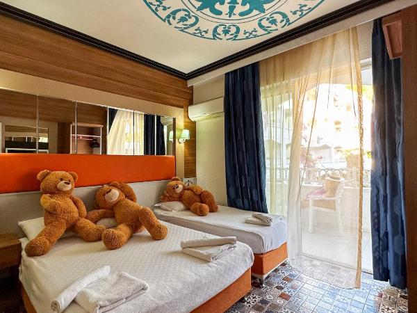 Club Hotel Anjeliq : photo 1 de la chambre chambre triple standard