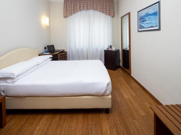 Best Western Hotel Crimea : photo 1 de la chambre chambre double Économique