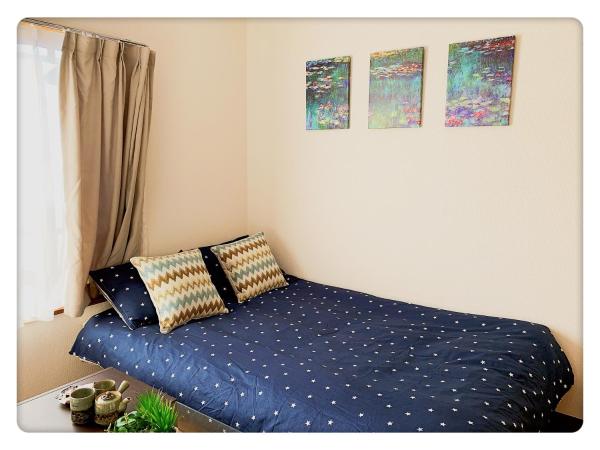 TOKYO/Shinjuku & Shibuya 10mins/5mins walk to subway stiaon/Kichijoji 15mins/Shimokitazawa 5mins/Louis House : photo 8 de la chambre chambre triple avec toilettes communes