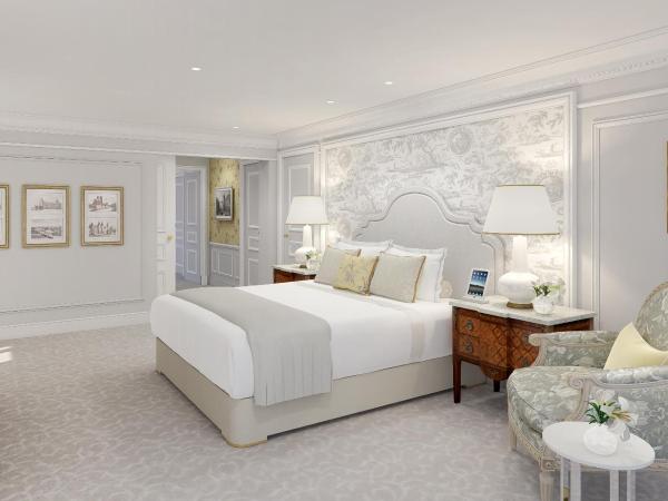 Four Seasons Hotel George V Paris : photo 2 de la chambre suite lit king-size en duplex - vue sur ville