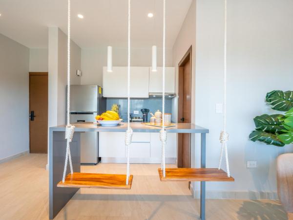 Kippal - Modern Oasis - ApartHotel : photo 6 de la chambre appartement avec balcon