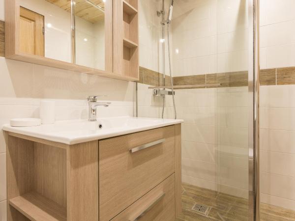 Residence Le Domaine du Jardin Alpin - Courchevel 1850 : photo 7 de la chambre appartement avec balcon - 413a