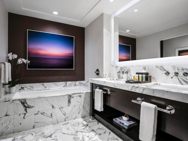 Red Rock Casino Resort & Spa : photo 9 de la chambre luxury room - bed type assigned at check-in