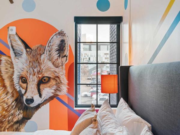 The Acoma House : photo 5 de la chambre alex pangburn suite 212