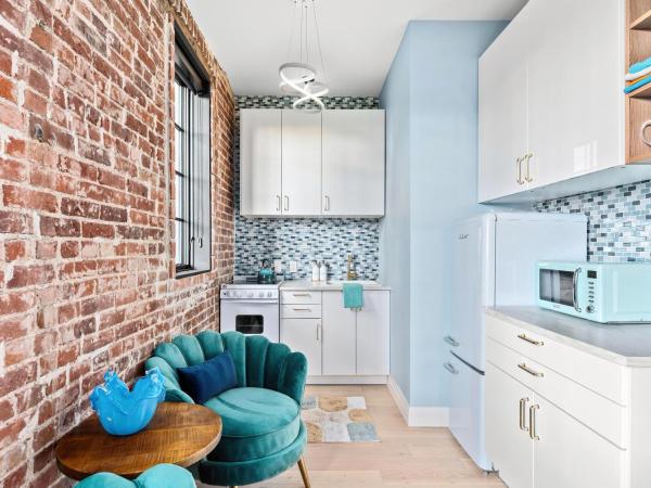 The Acoma House : photo 8 de la chambre patrick maxcy art suite 104