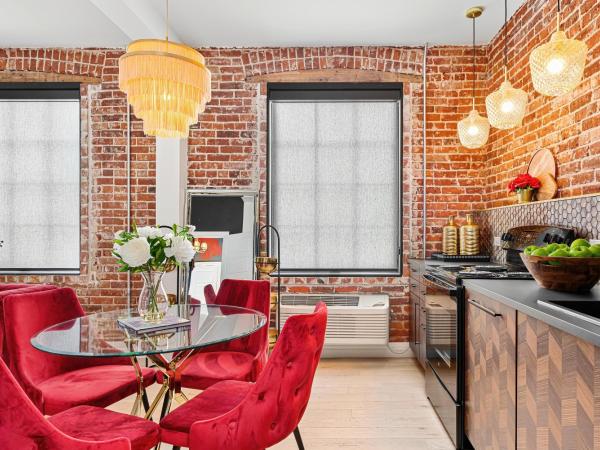 The Acoma House : photo 9 de la chambre gina ilczyszyn art suite 106