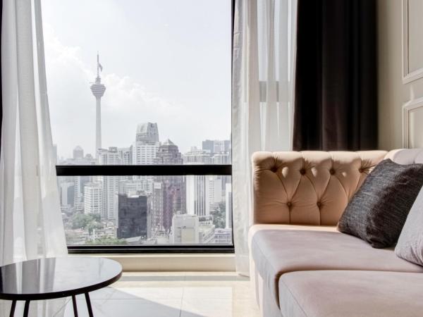 Axon Residence at Pavilion KLCC KL Tower view by KIMIRO : photo 1 de la chambre suite familiale deluxe