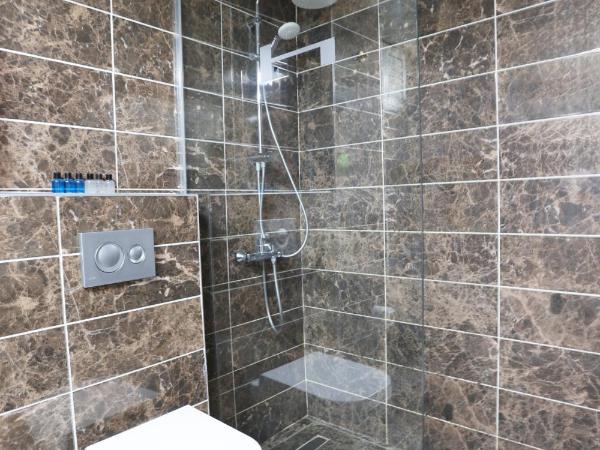 Riva Hotel Alsancak : photo 1 de la chambre appartement 1 adulte + 1 enfant