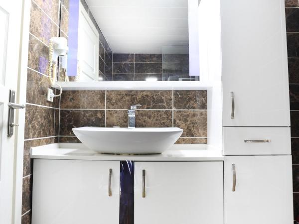 Riva Hotel Alsancak : photo 4 de la chambre appartement 1 adulte + 1 enfant