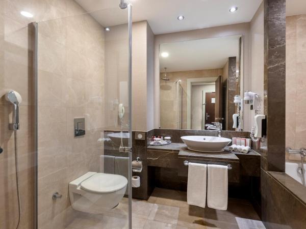 Ramada Plaza Antalya : photo 7 de la chambre suite