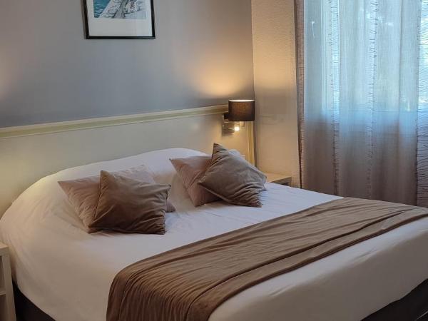 Hotel Restaurant Miramar L'orchidée : photo 4 de la chambre chambre double standard - côté parking