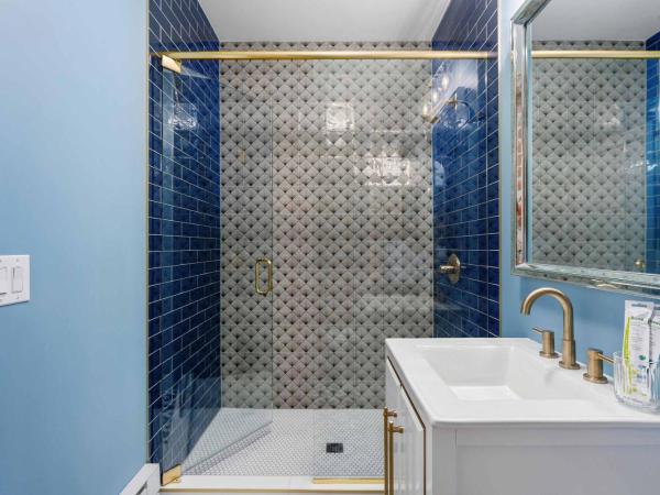 The Acoma House : photo 9 de la chambre just create it art suite 205