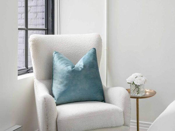 The Acoma House : photo 10 de la chambre neon swan art suite 206