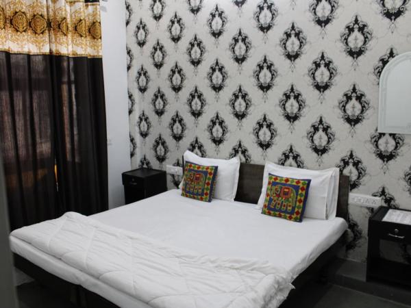 Hill Paradise Home Stay : photo 3 de la chambre chambre double avec salle de bains privative