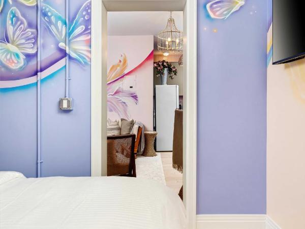 The Acoma House : photo 8 de la chambre amanda wolf art suite 210