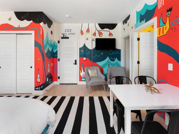 The Acoma House : photo 9 de la chambre tracy weil art suite 202