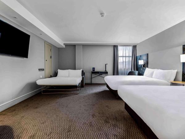 Doubletree By Hilton London Kensington : photo 1 de la chambre chambre double deluxe avec 3 lits doubles