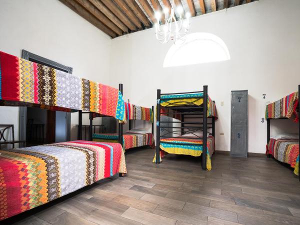 Hostal Santo Domingo : photo 1 de la chambre dortoir mixte 