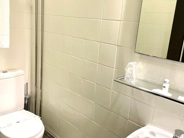 Hotel Universal : photo 6 de la chambre chambre double standard - vue sur ville