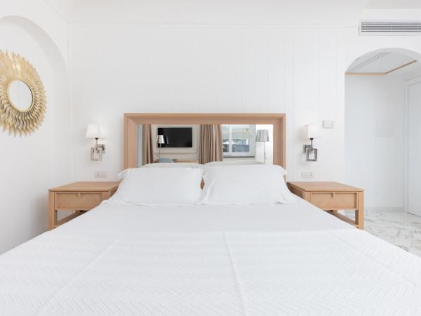 Hotel Mamela : photo 7 de la chambre chambre double ou lits jumeaux supérieure avec vue sur ville