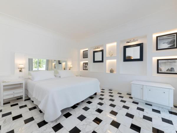 Hotel Mamela : photo 2 de la chambre chambre double ou lits jumeaux supérieure avec vue sur ville