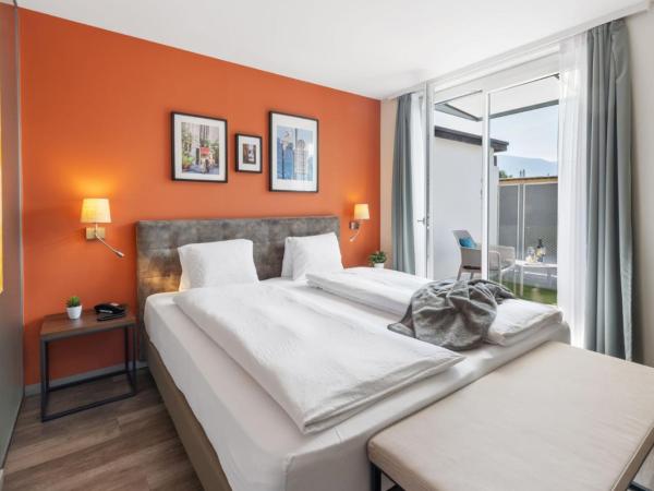 Ascona Lodge, Pool & Garden Retreat : photo 3 de la chambre chambre double classique avec balcon