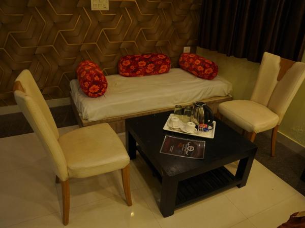 Om Heritage Haveli : photo 8 de la chambre chambre double supérieure