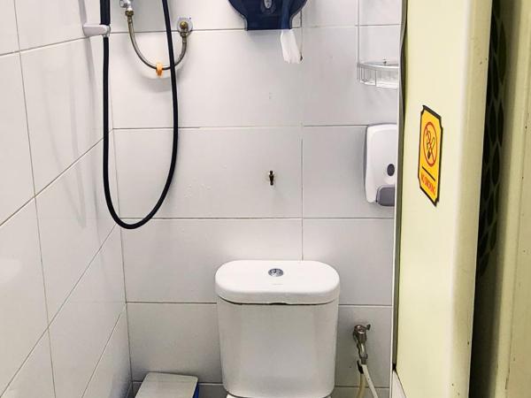 Bestow Capsule Hostel : photo 6 de la chambre chambre simple avec salle de bains commune