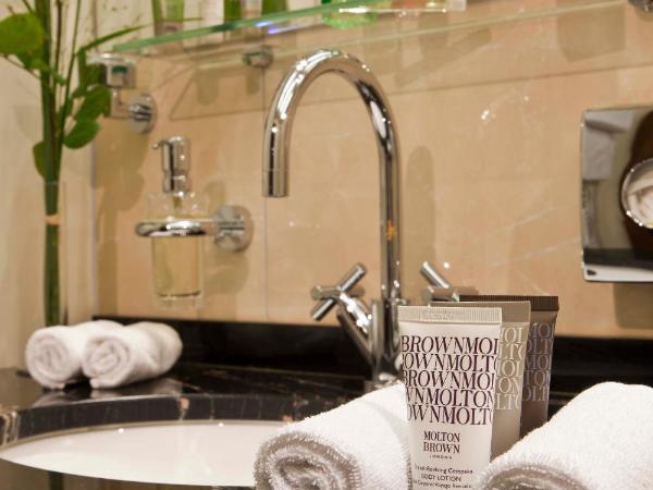 MAXIMILIAN MUNICH Apartments & Hotel : photo 4 de la chambre suite (2-3 adultes)