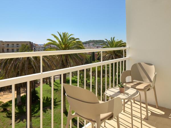 Meliá Lloret de Mar : photo 1 de la chambre chambre de luxe - vue sur jardin