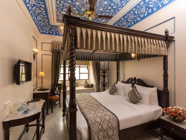 Umaid Haveli-A Heritage Style Hotel & Resort : photo 3 de la chambre chambre royale de luxe