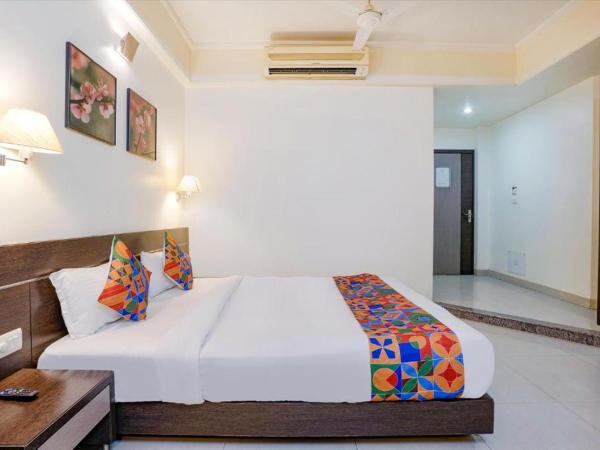 Gandharva Residency Swargate : photo 8 de la chambre chambre deluxe double ou lits jumeaux