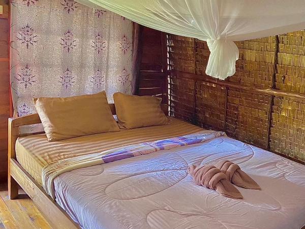 Lanta Marina Resort By Mam&Mod : photo 5 de la chambre bungalow avec ventilateur