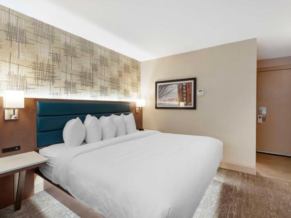 Best Western PLUS City Centre Inn : photo 2 de la chambre chambre lit king-size