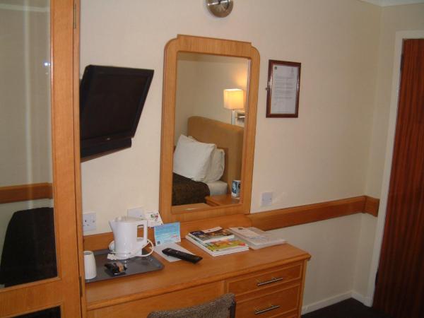 Best Western Kings Manor : photo 5 de la chambre petite chambre simple