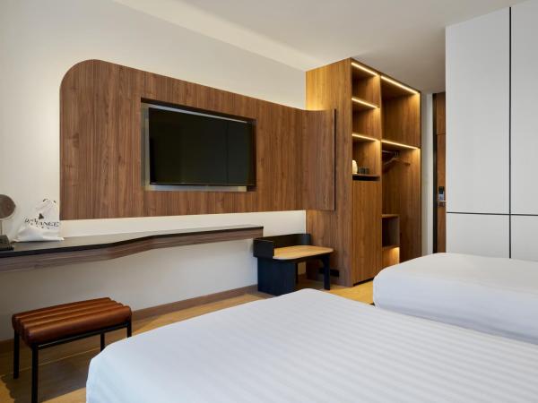 Panmanee Hotel-Newly Renovated : photo 5 de la chambre chambre lits jumeaux standard - bâtiment principal