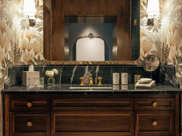 The Global Ambassador : photo 6 de la chambre chambre lit king-size