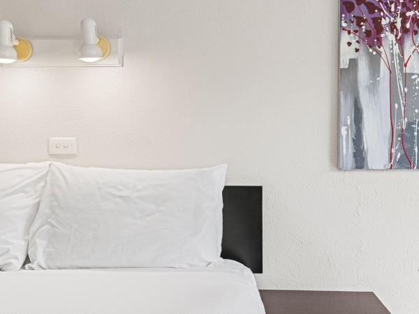 ASURE Brookvale Motel : photo 3 de la chambre chambre double ou lits jumeaux - vue sur montagnes