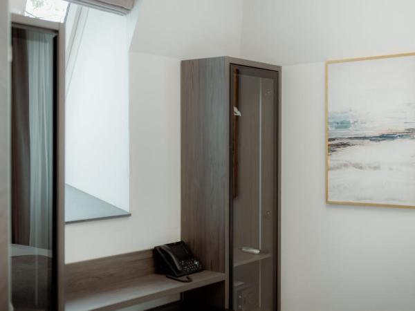 NED Hotel : photo 3 de la chambre chambre simple standard avec douche