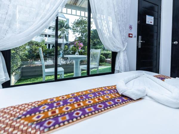 Blue Carina Hotel ANDAMANDA : photo 7 de la chambre chambre familiale avec terrasse