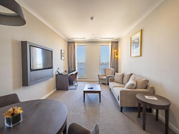 Duxton Hotel Perth : photo 2 de la chambre swan river suite