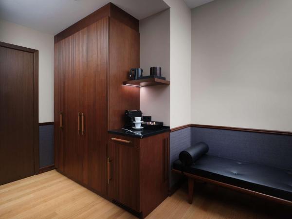 Iceland Parliament Hotel, Curio Collection By Hilton : photo 1 de la chambre chambres familiales communicantes