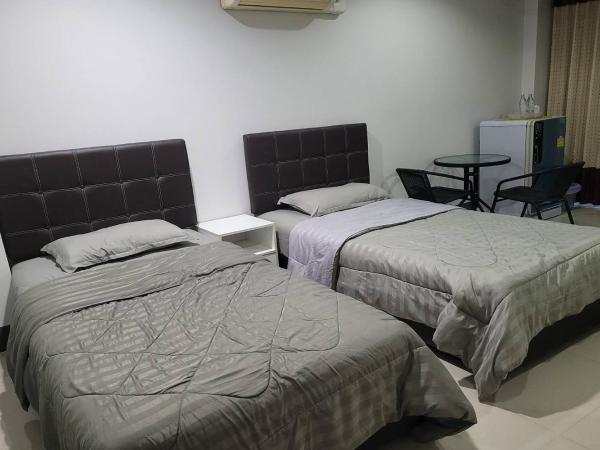 Kaewchantra Mansion : photo 10 de la chambre chambre lits jumeaux standard