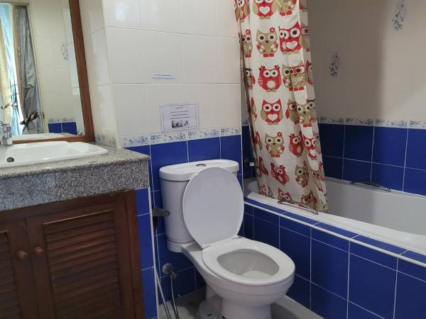 Kaewchantra Mansion : photo 7 de la chambre chambre lits jumeaux standard