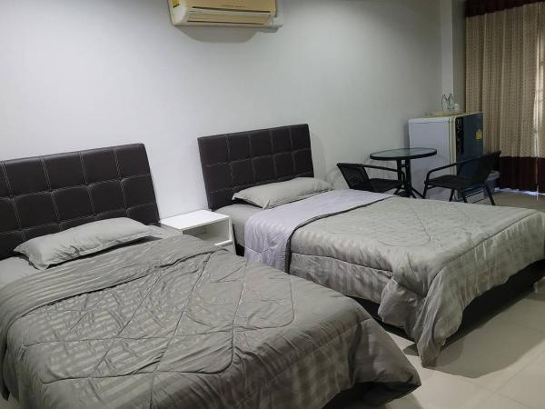 Kaewchantra Mansion : photo 6 de la chambre chambre lits jumeaux standard