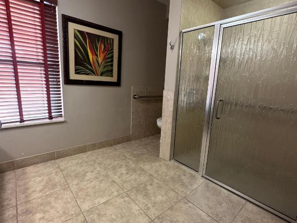 Tahitian Inn Boutique Hotel Tampa : photo 4 de la chambre chambre lit king-size - accessible aux personnes à mobilité réduite